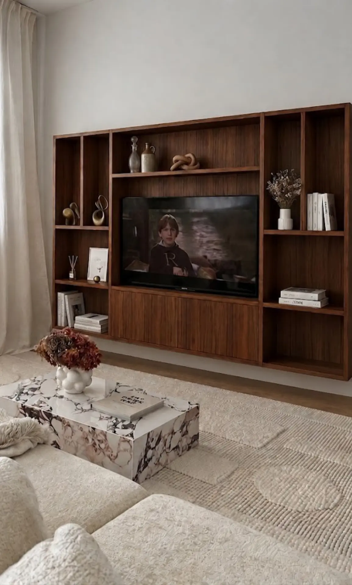 Woonkamer met Full House cinewall