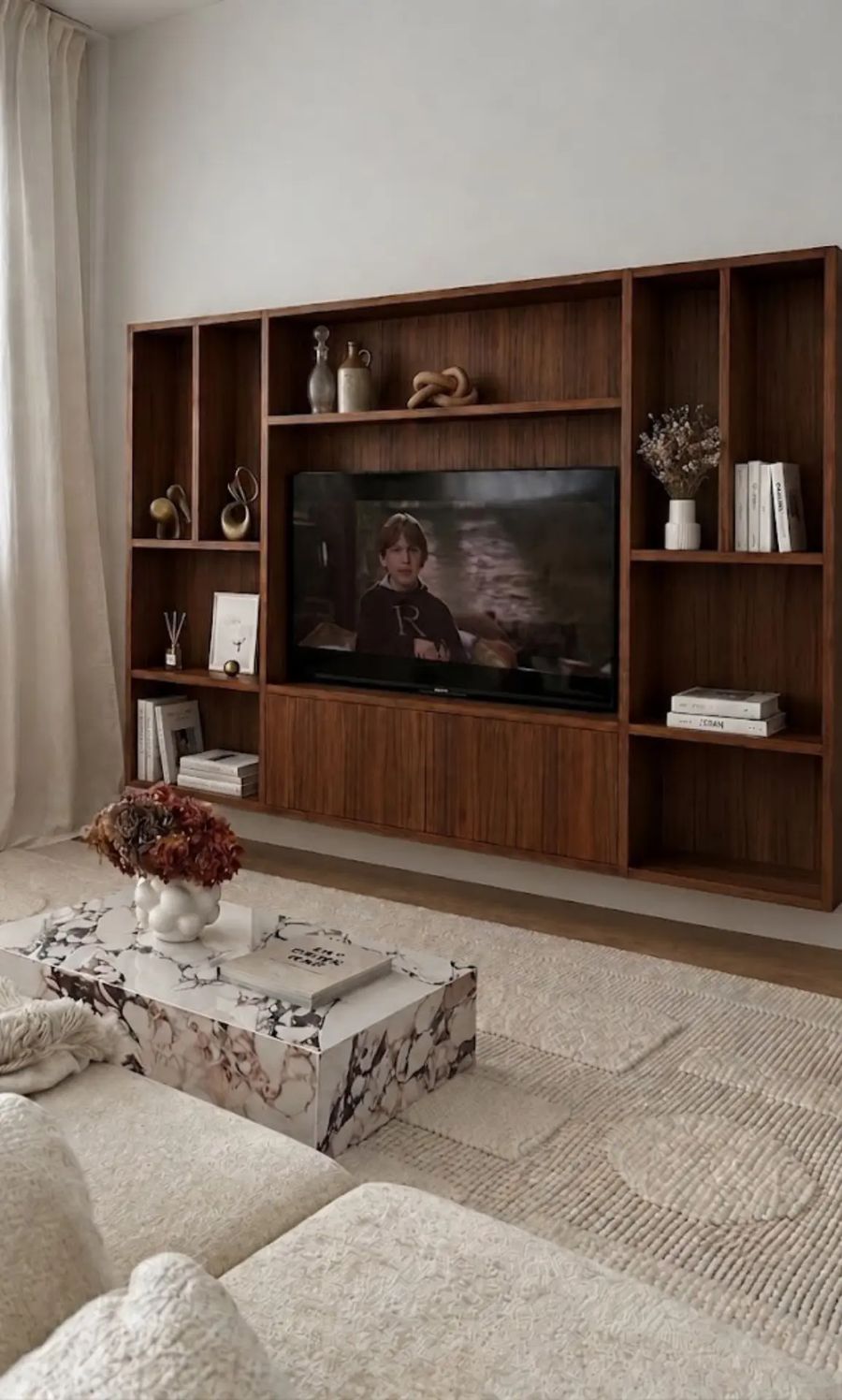 Woonkamer met Full House cinewall